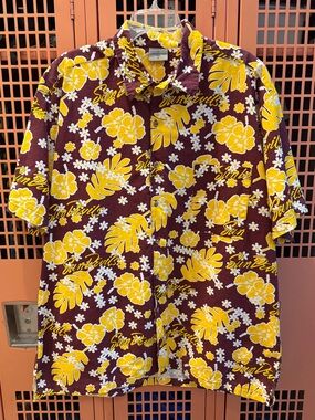 ASU Sun Devils Floral Button-Up Short sleeve shirt. SZ XL